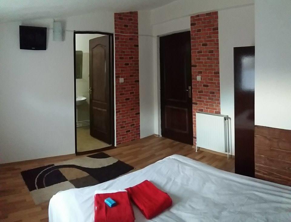 Casa Piscul Lupului Villa Pucioasa Dış mekan fotoğraf